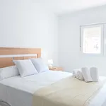 Rent 4 bedroom apartment of 50 m² in Madrid