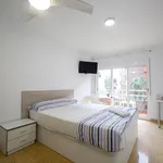 Rent 5 bedroom apartment in Valencia