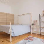 Rent a room in lisbon