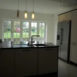 Rent 6 bedroom house in West Midlands