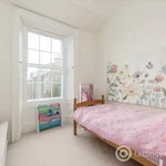 Rent 4 bedroom flat in Edinburgh