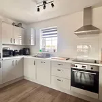 Flat to rent in Skylark Avenue, Peacehaven BN10