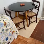 Rent a room of 70 m² in Lisbon