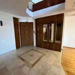 Rent 5 bedroom apartment of 330 m² in Ankara