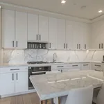 Rent 2 bedroom apartment of 103 m² in New York