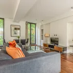 Rent 1 bedroom apartment of 549 m² in London