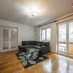 Pronajměte si 4 ložnic/e byt o rozloze 81 m² v Prague