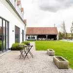 Maison de 679 m² avec 5 chambre(s) en location à Walloon Brabant