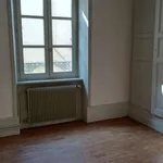 Appartement de 90 m² avec 4 chambre(s) en location à Billom