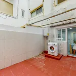 Rent 4 bedroom apartment in Valencia