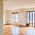 Rent 3 bedroom apartment of 150 m² in Milano