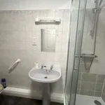 Rent 2 bedroom flat in Rother