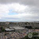 Rent 2 bedroom flat in Aberdeen