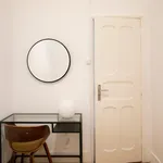 Rent 5 bedroom apartment in Lisbon