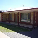 Rent 4 bedroom house in  Murray Bridge SA 5253                        