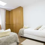 Rent 3 bedroom apartment of 70 m² in porto