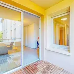 Rent 1 bedroom apartment of 28 m² in Saint-Genis-Laval