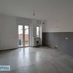 Rent 3 bedroom apartment of 87 m² in Milan