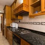 Rent a room of 78 m² in granada