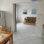 Pronajměte si 3 ložnic/e byt o rozloze 52 m² v Karlovy Vary