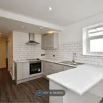 Rent 2 bedroom flat in Wales