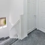 Rent 3 bedroom apartment of 69 m² in Bromley