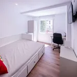 Rent a room of 75 m² in valencia