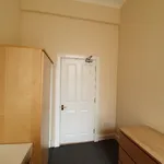 Rent 4 bedroom flat in Edinburgh  City Centre