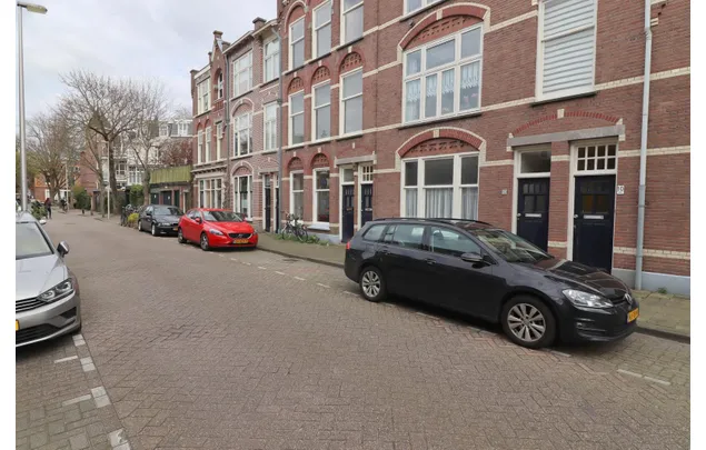 Huur 4 slaapkamer appartement van 130 m² in Utrecht