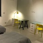 Rent a room in naples