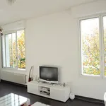 Rent 4 bedroom apartment of 76 m² in LA