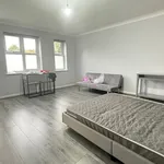 Rent 1 bedroom flat in Woking