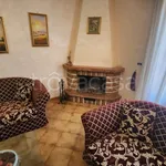 Rent 4 bedroom apartment of 130 m² in Roma