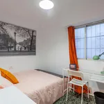 Rent 5 bedroom apartment in Valencia