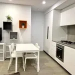 Rent 2 bedroom apartment in Melbourne