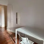 Rent a room of 220 m² in lisbon