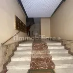 Rent 4 bedroom apartment of 90 m² in Catania