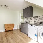 Rent 2 bedroom flat in Olney