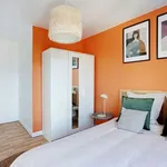 Rent a room in paris