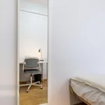 Rent 6 bedroom apartment in Madrid