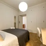 Rent a room of 280 m² in barcelona