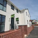 Rent 2 bedroom flat in Teignbridge