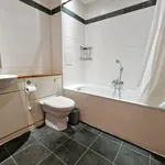 Rent 2 bedroom flat in Glasgow  West