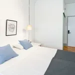 Rent a room in lisbon