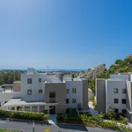 Rent 3 bedroom apartment of 134 m² in Marbella