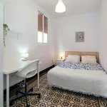 Rent a room of 70 m² in Sevilla