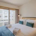 Rent 1 bedroom apartment of 36 m² in Porto