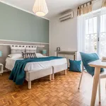 Rent 1 bedroom apartment in Milan