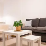 Rent 4 bedroom apartment in Madrid