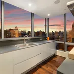 Rent 3 bedroom apartment of 255 m² in New York